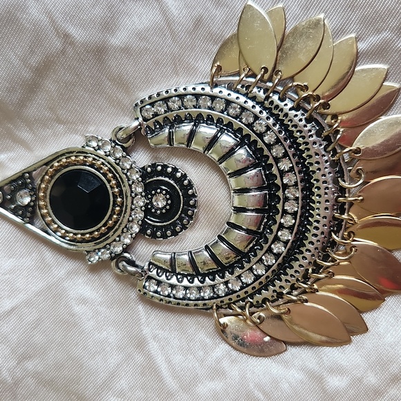 NWOT - mixed metal boho statement earings -aldo - Picture 3 of 4